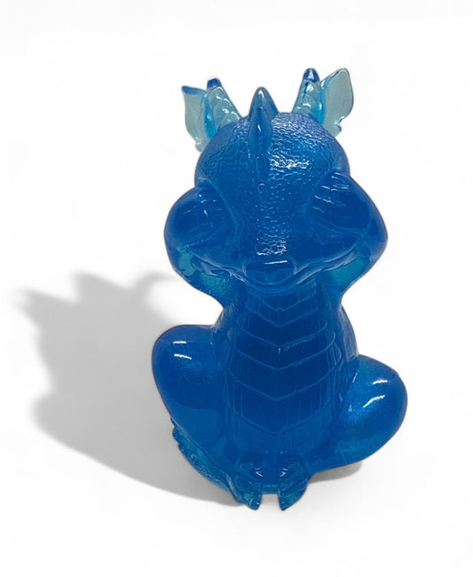 See no evil baby dragon