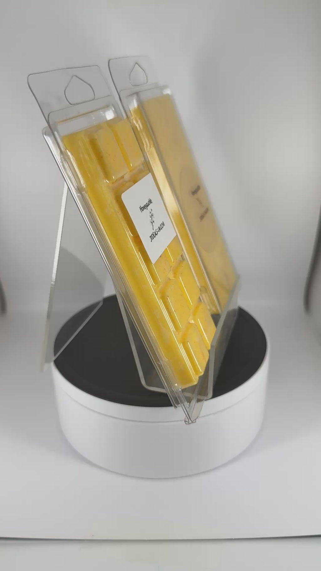 Honeysuckle Scented Snap Bar Wax Melt